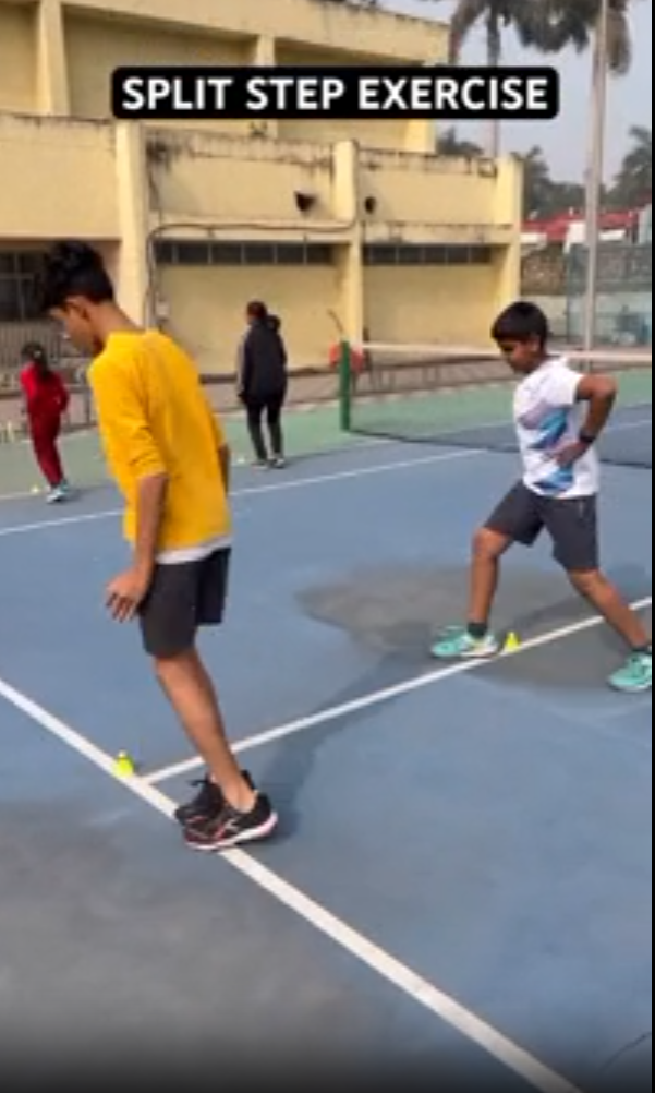 Improve your badminton footwork with the split step exercise