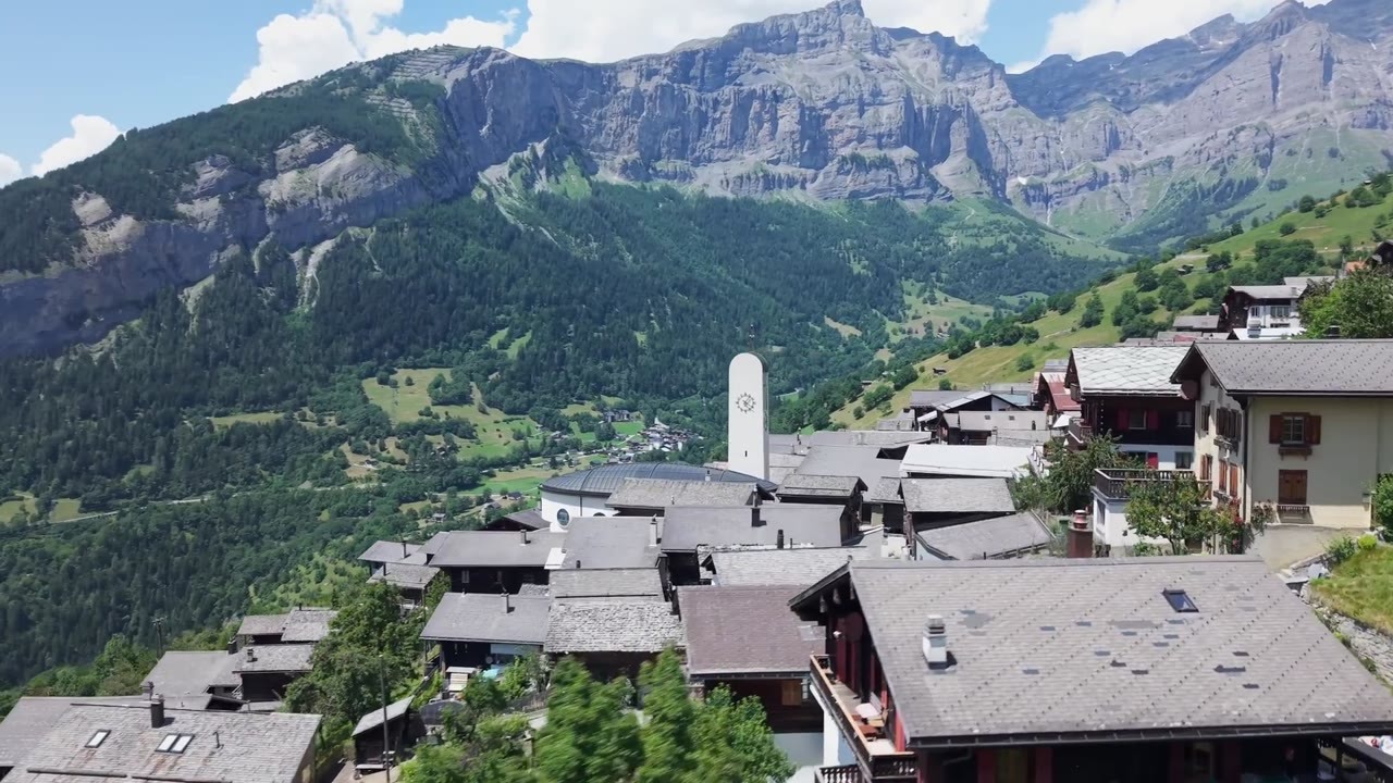 25,000 francs to move into the Swiss Alps - one rule keeps almost ...