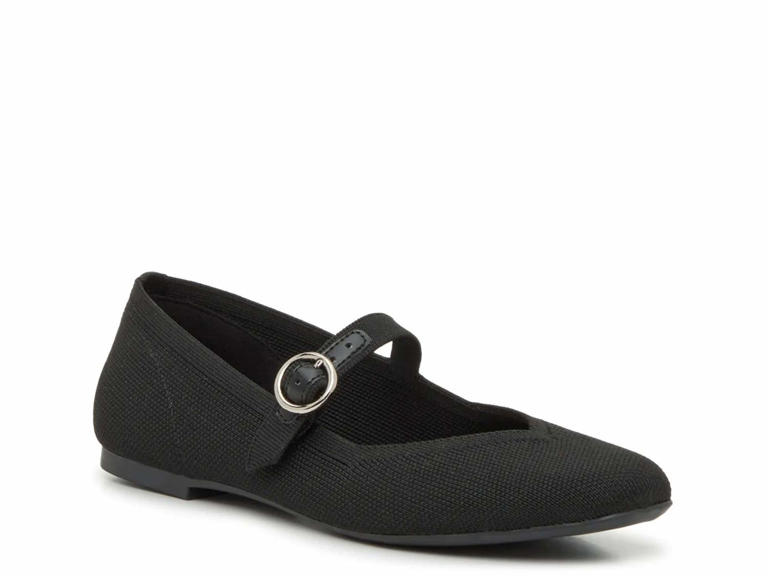 Dr. Scholl’s, Frye & Co. and more top brands at DSW this fall — plus ...
