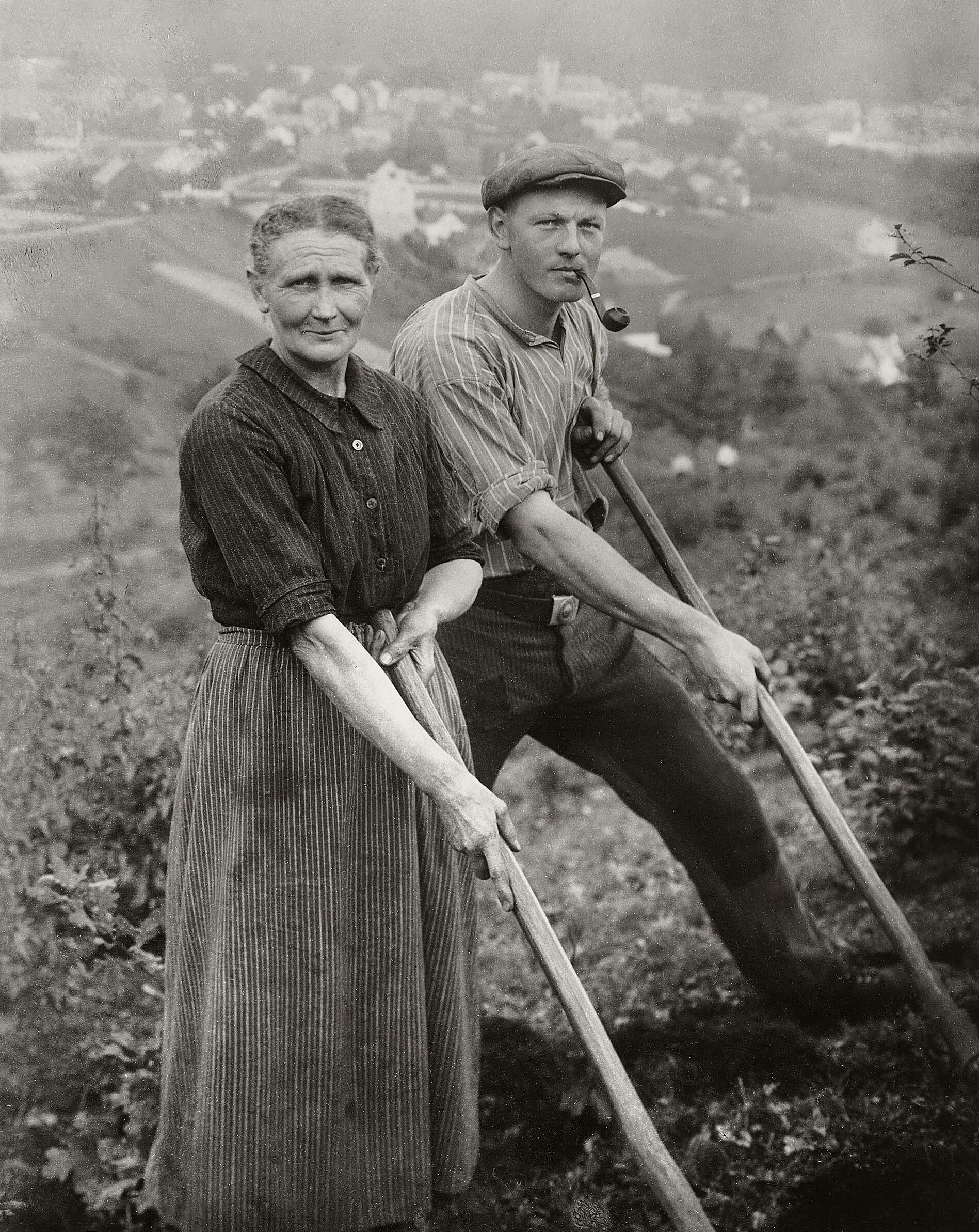 Rare images by August Sander highlight the pioneering portrait ...