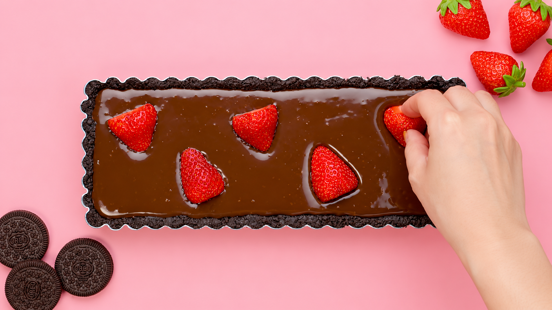 effortless-ideas-for-beautiful-homemade-chocolate-cake-styling