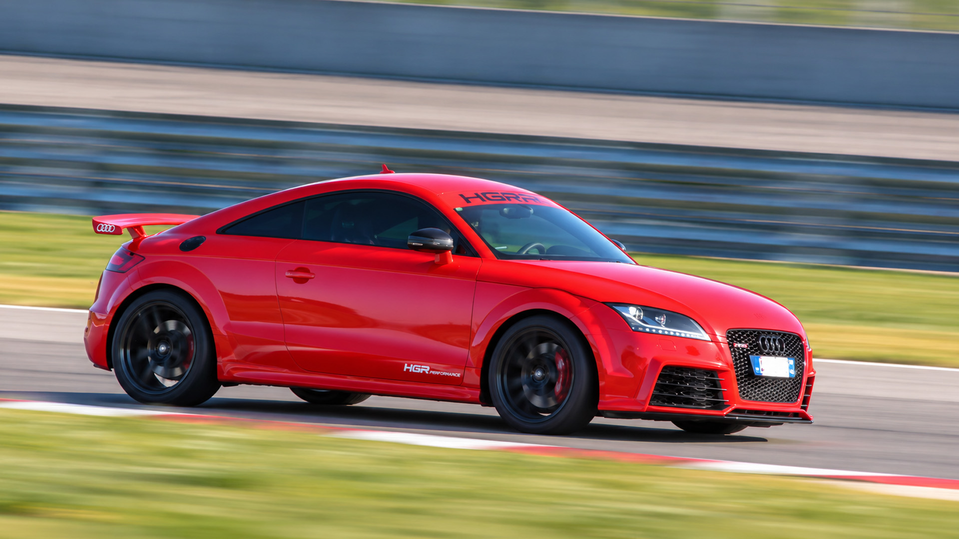 How fast is a 540 HP Audi TT-RS on track?