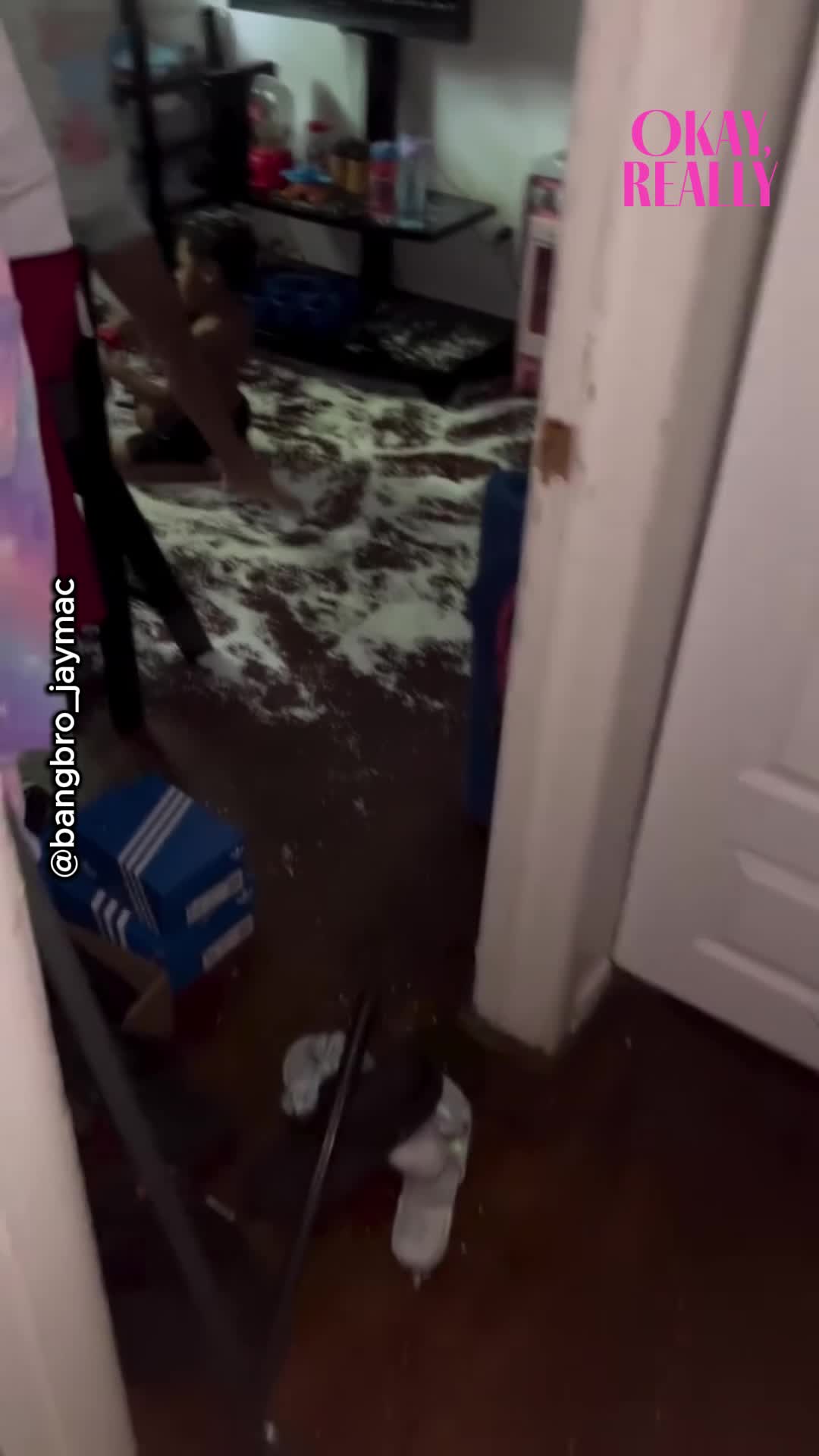Dad walks into bedroom and can't believe what his kids did