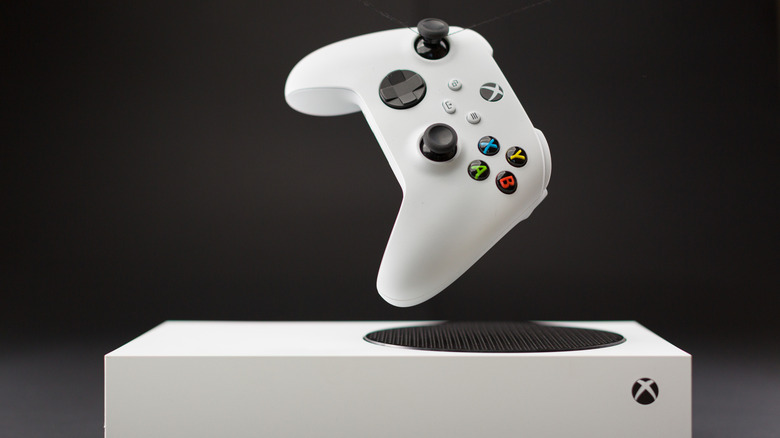 Which AMD GPU is equivalent to the Xbox Series S?