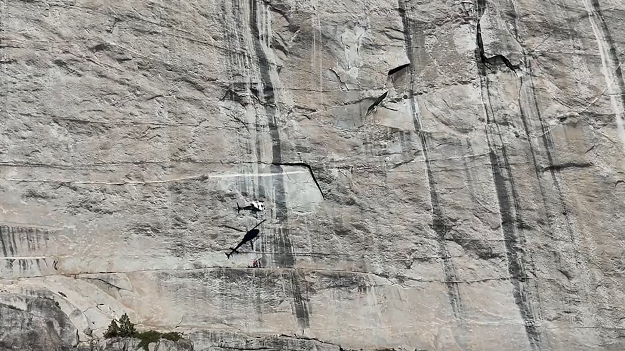 Cliff-hanger: Injured rock climber rescued after falling 700 feet from ...