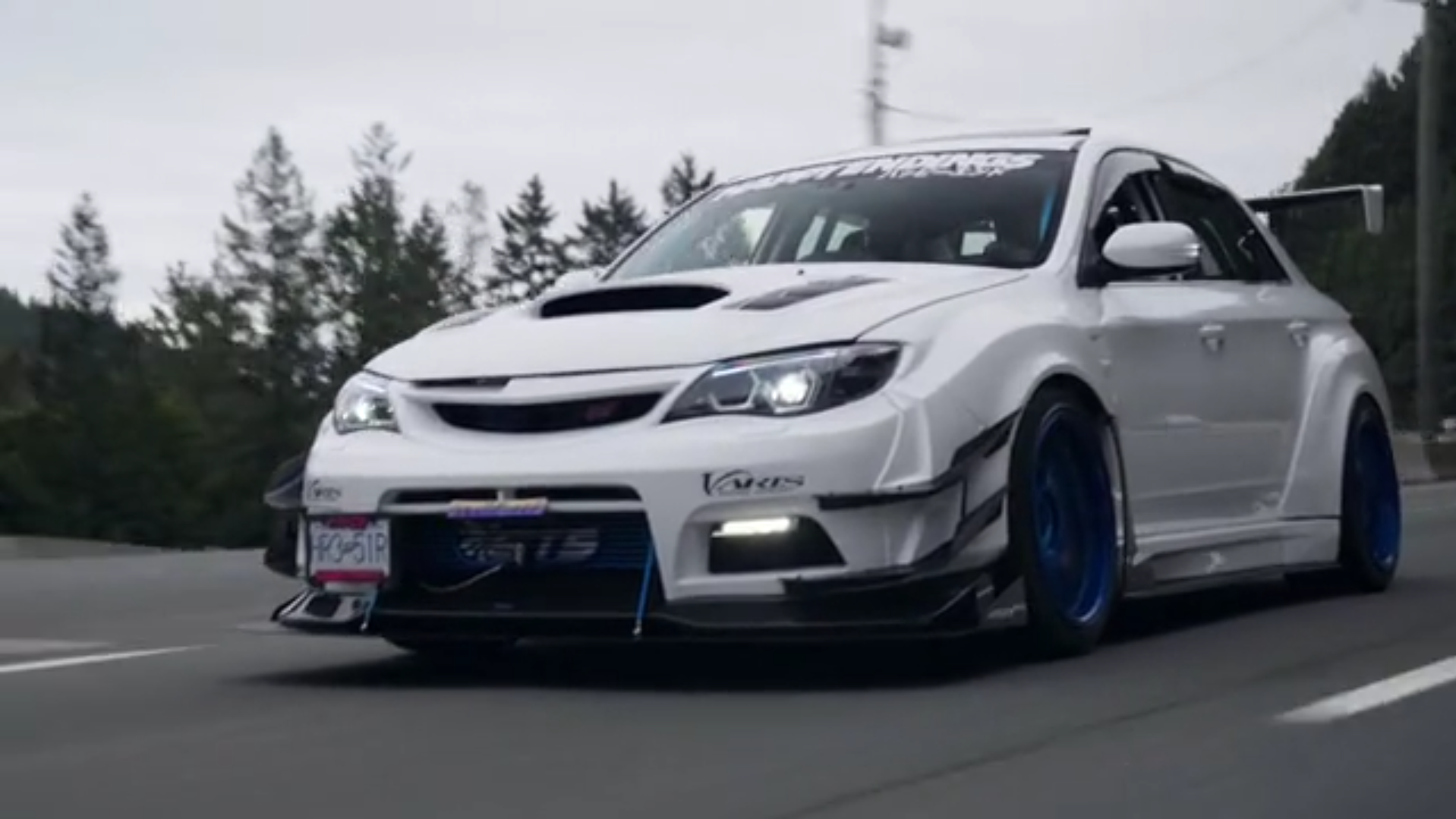 Varis Subaru STI build shows a perfect blend of style and speed