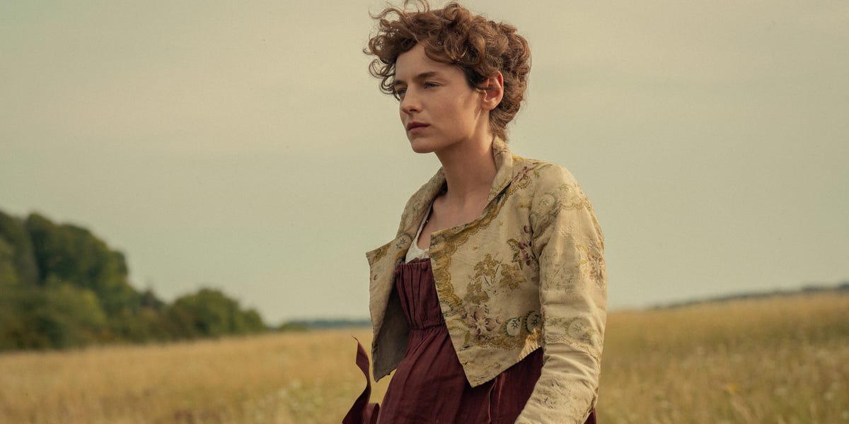 Watch Elizabeth Bennet and Mr. Darcy exchange tender first glances in ...