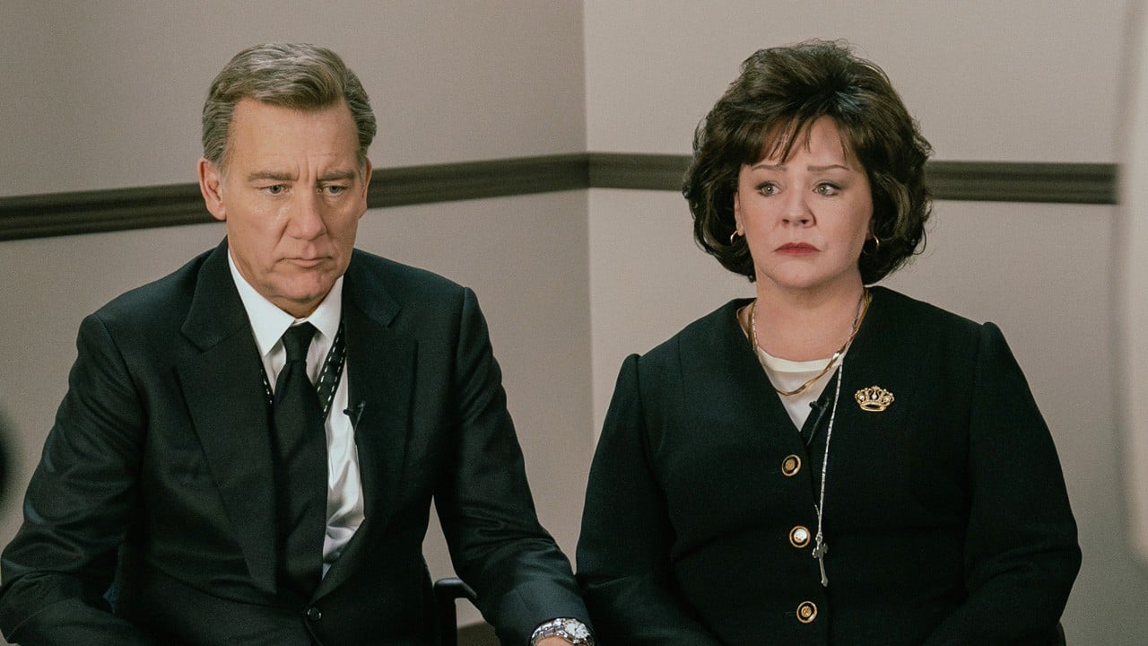 Melissa McCarthy & Clive Owen star in first look photo of Netflix’s new ...