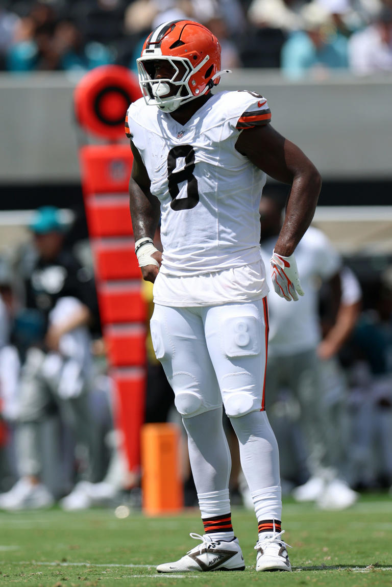 How did former Rams OLB Jared Verse play in his Browns debut?