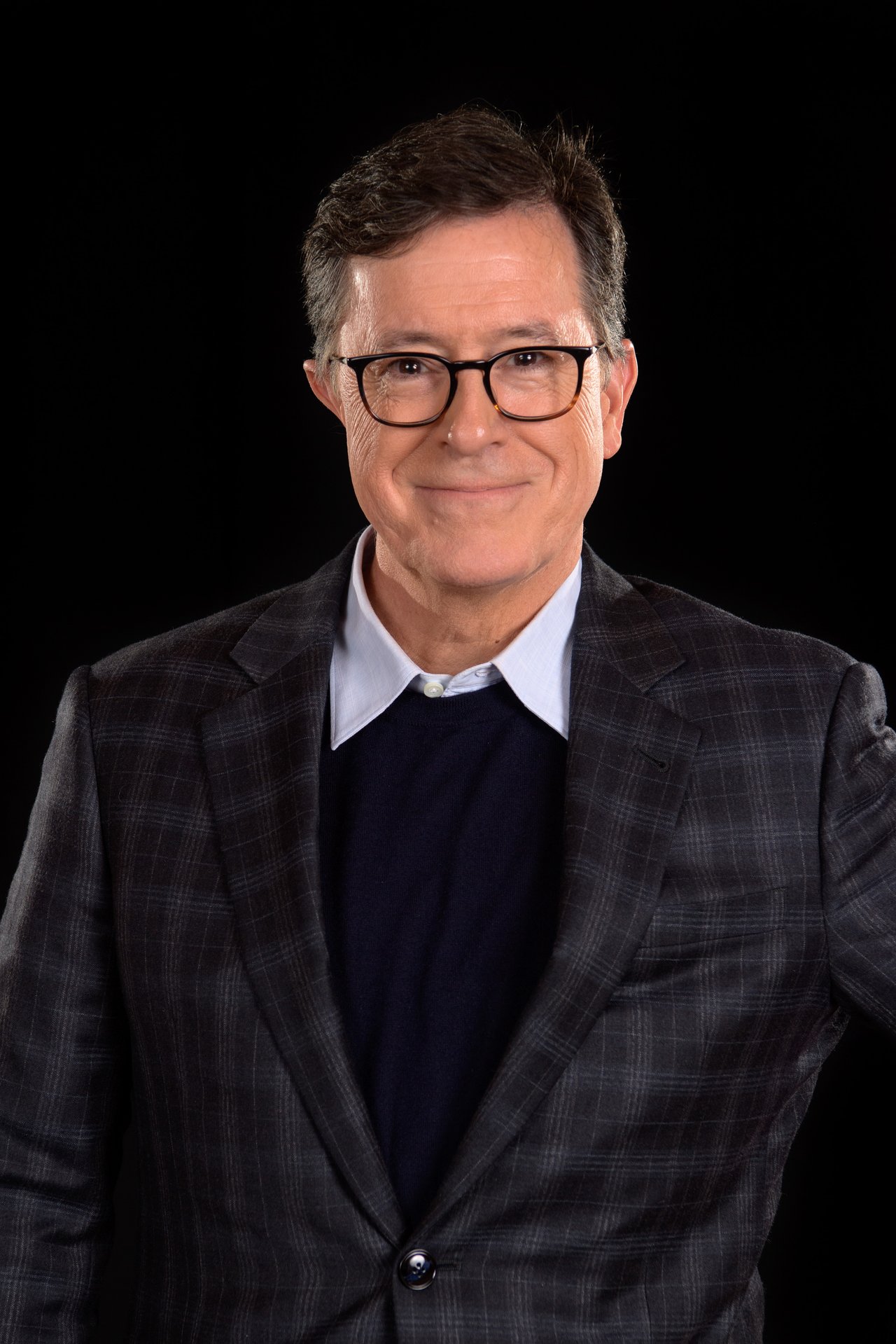 Stephen Colbert urges Hollywood to protect late-night TV at 2026 Emmys