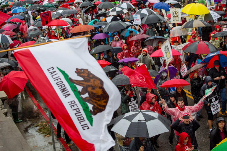 Teachers union sues California over $3.9B in delayed education funds