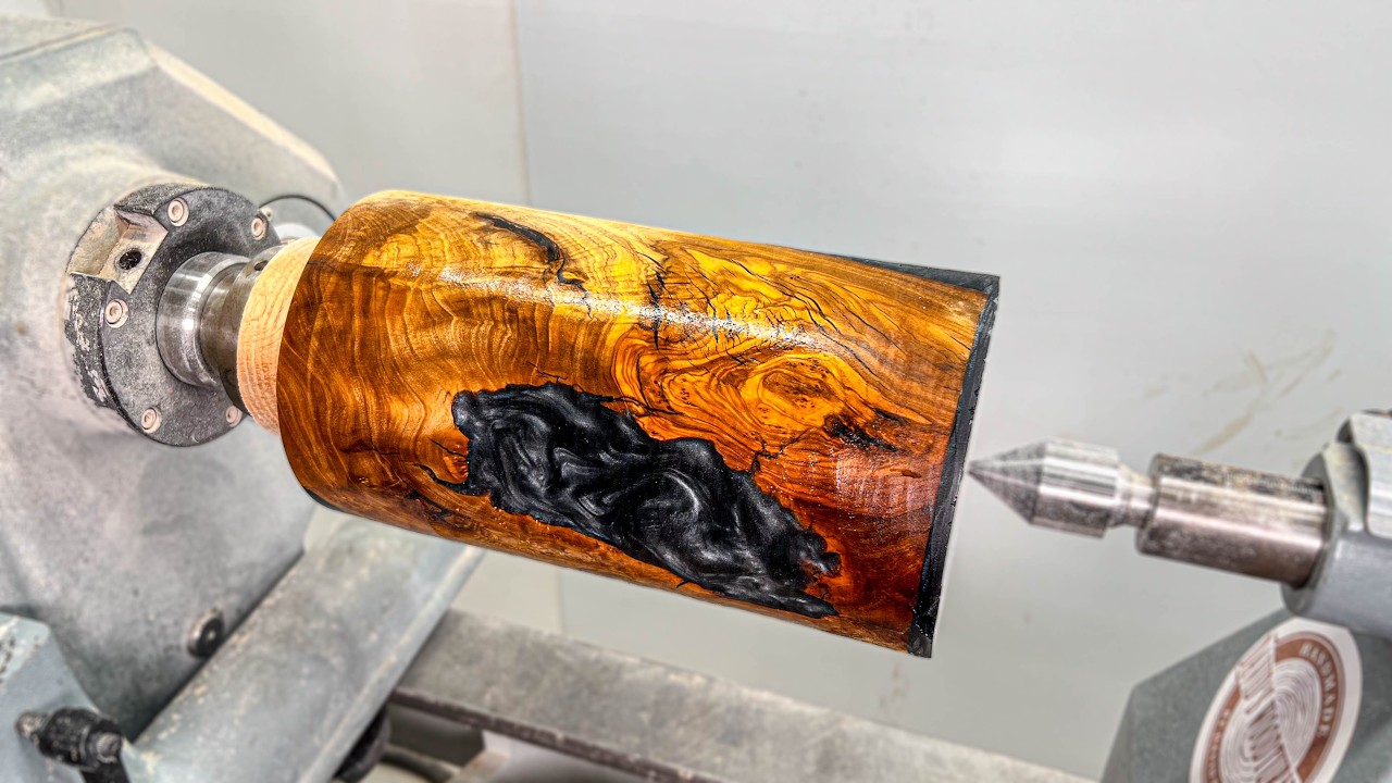 Woodturning – making a wooden lamp