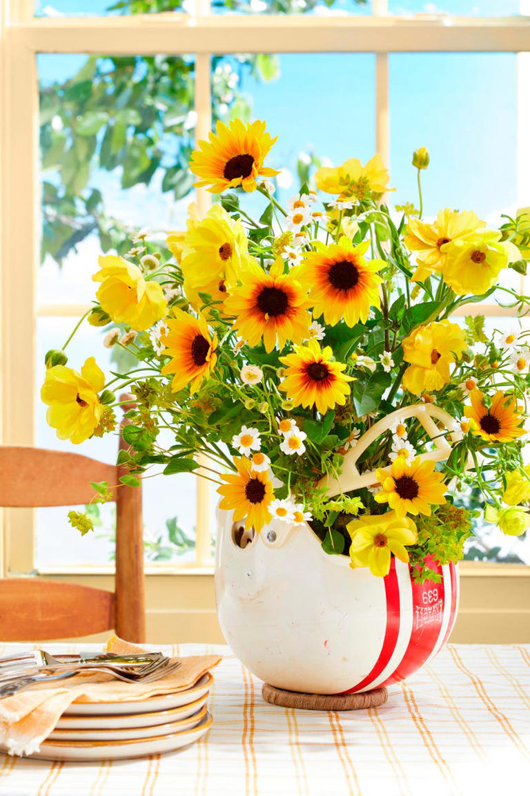 30 fall decorating ideas to embrace the cozy season ahead