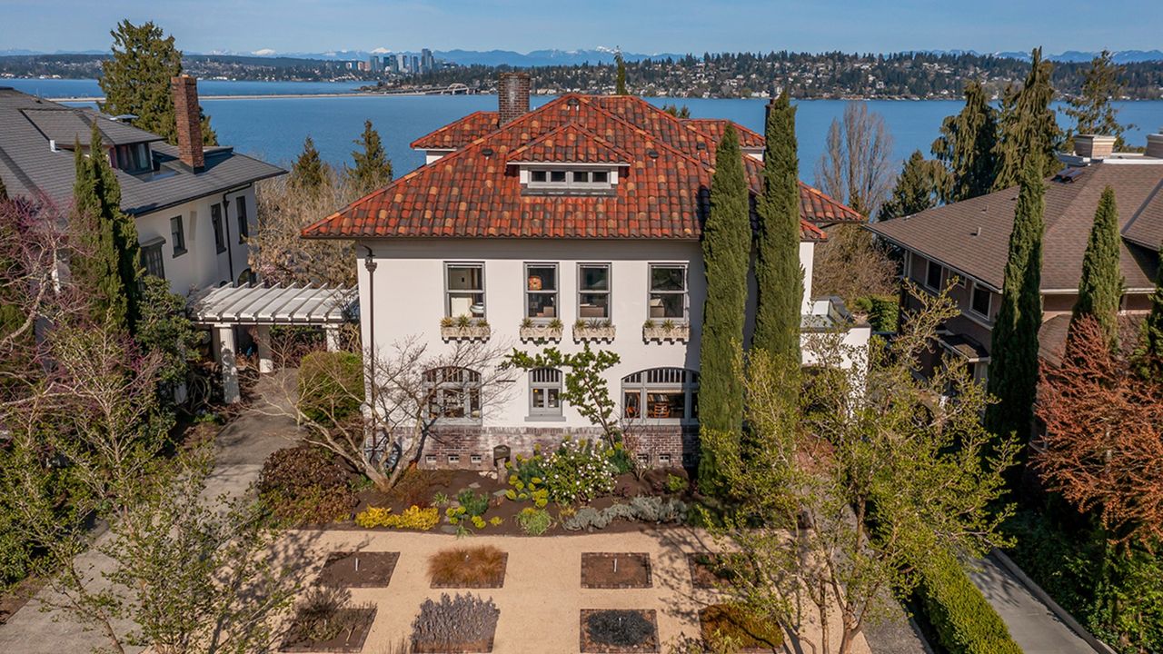 6 spectacular homes in Seattle
