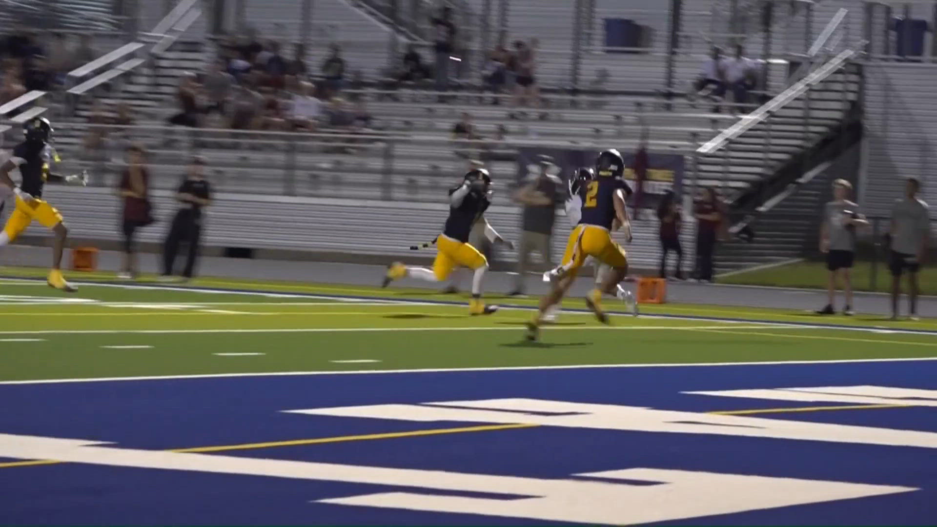 Under the lights | Fab 15 rankings shift after Week 3 as unbeaten teams ...