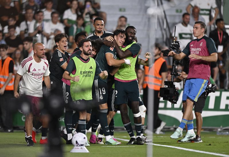 Soccer Espi Winner Rescues Real Madrid After Elche Comeback