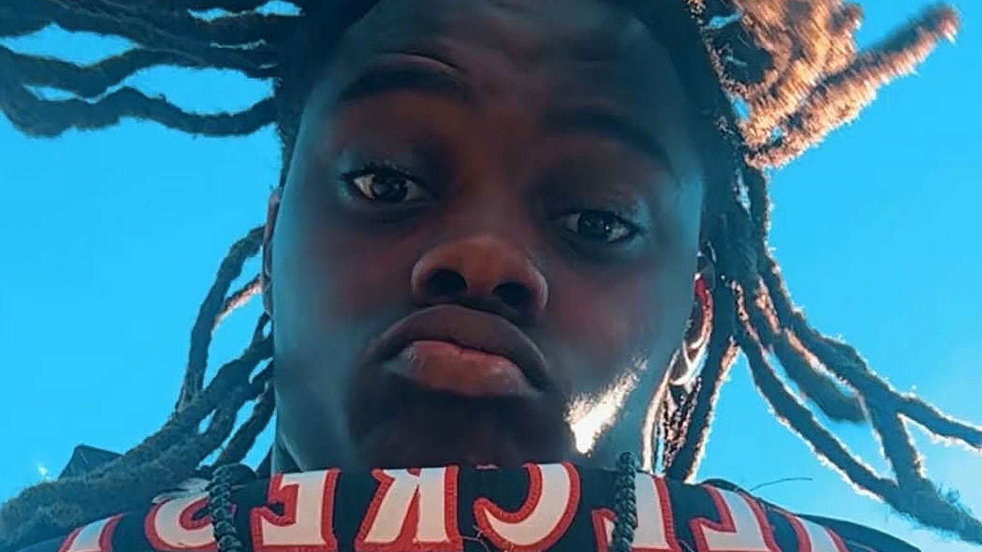 Alabama high school football player dead after being hit by 18-wheeler