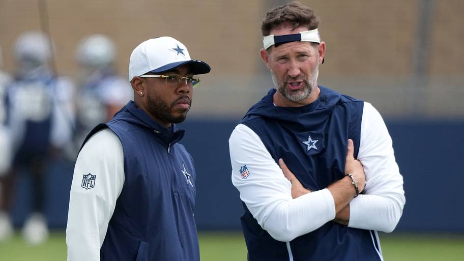 Dallas Cowboys depth chart for week 2 tips hand at DeMarvion Overshown ...