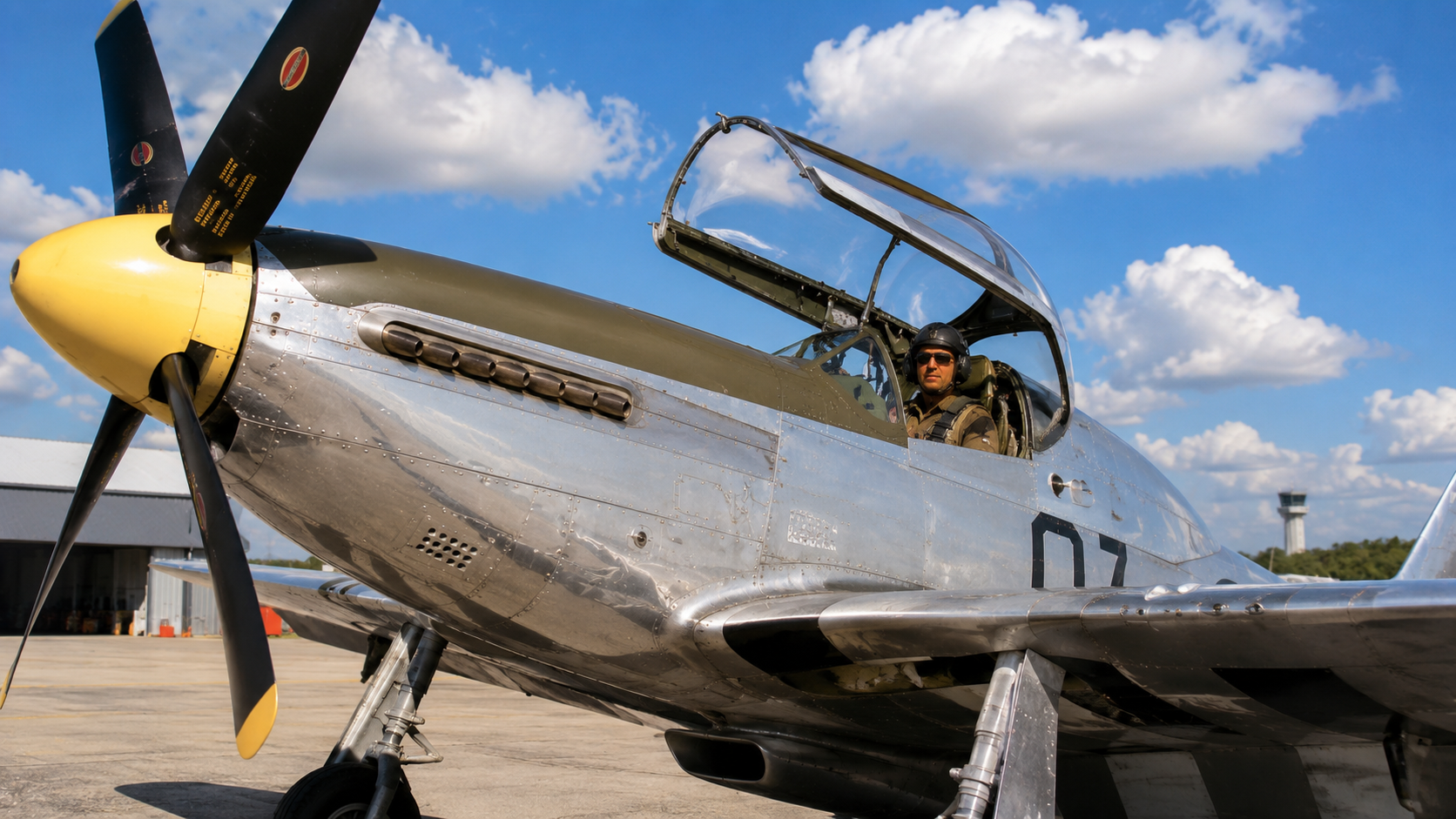 P-51 Mustang cockpit - inside the fighter with a warbird expert