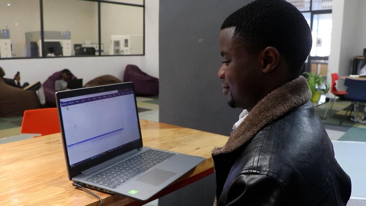 Malawian innovator uses AI to control computers with eyes