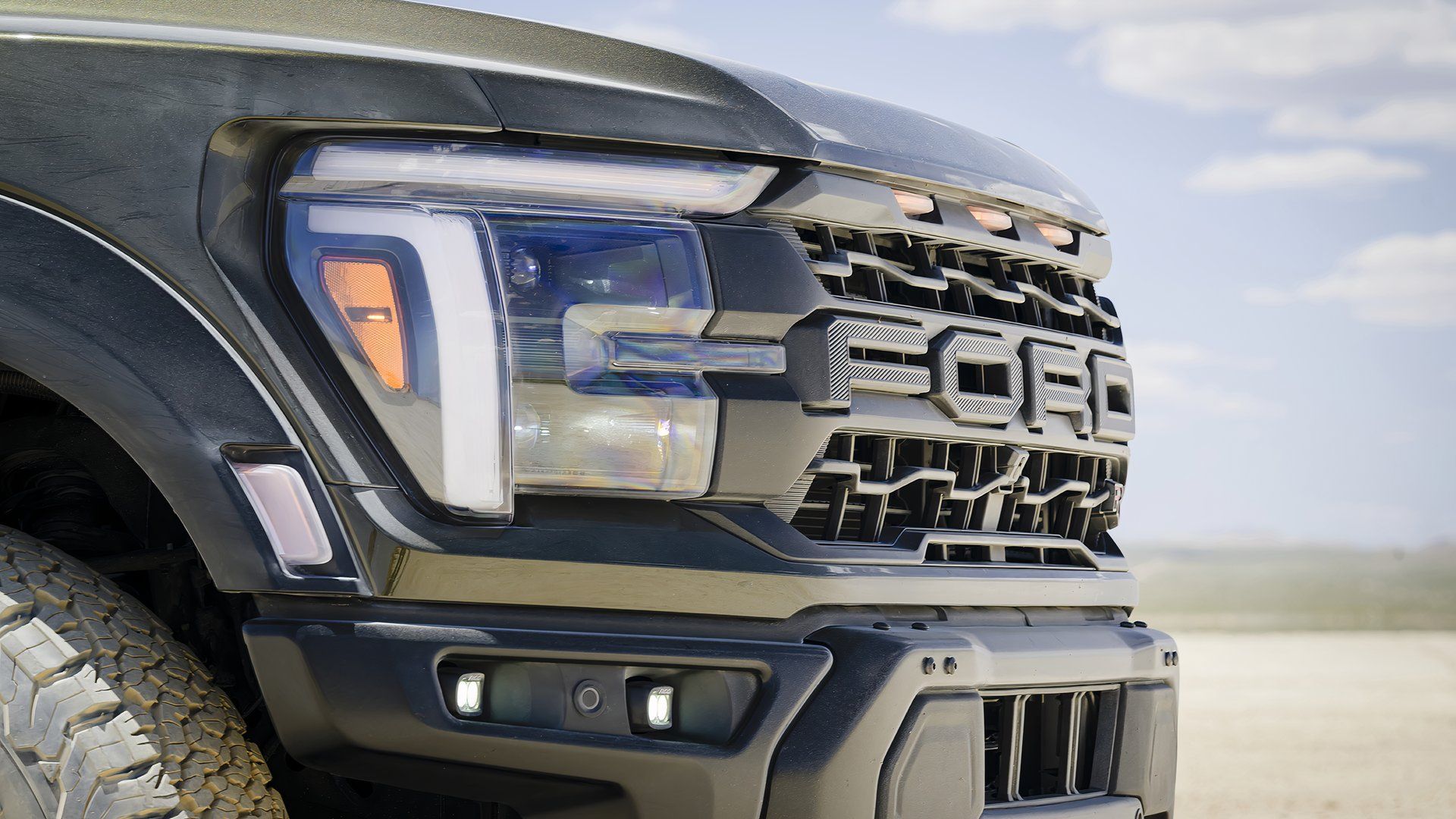 Ford just made the F-150 Raptor cheaper by taking stuff out