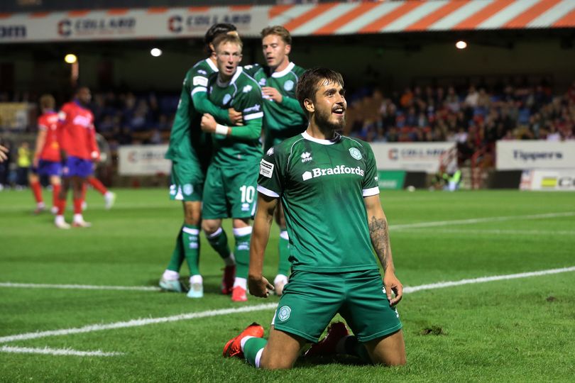 Proper team performance as 10-man Yeovil Town earn Aldershot point