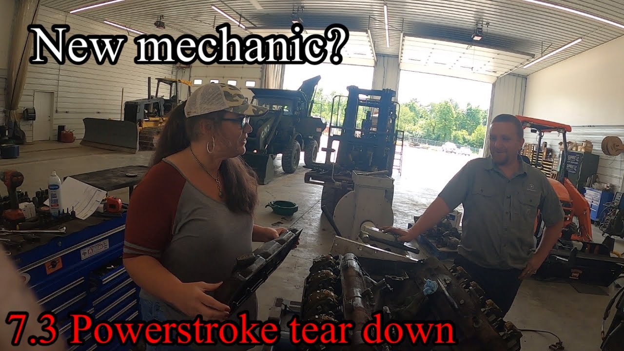 I tear down a 7.3 Powerstroke engine!🔧