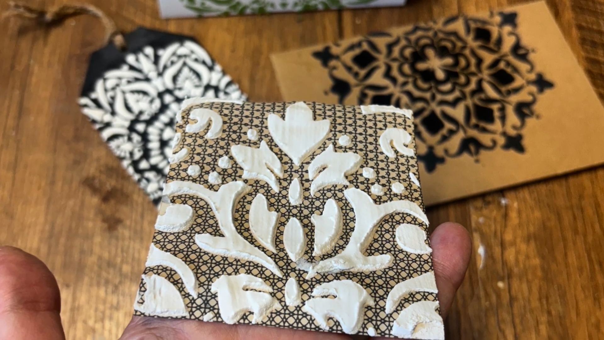 Make custom stencil paste with paint and baking soda