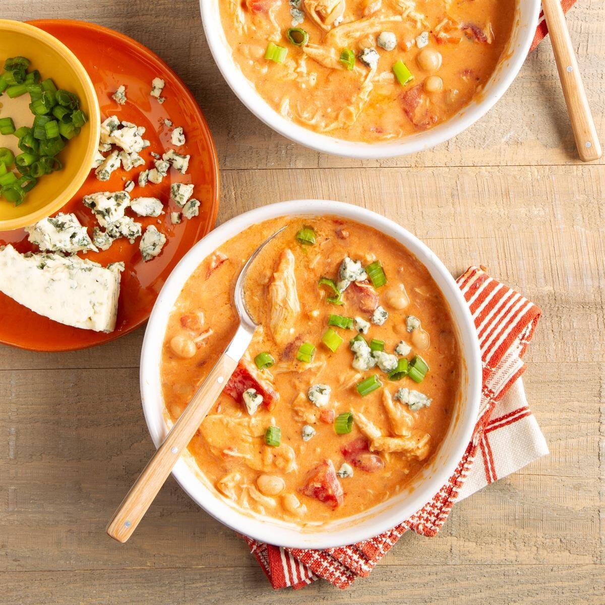 Buffalo chicken chili recipe