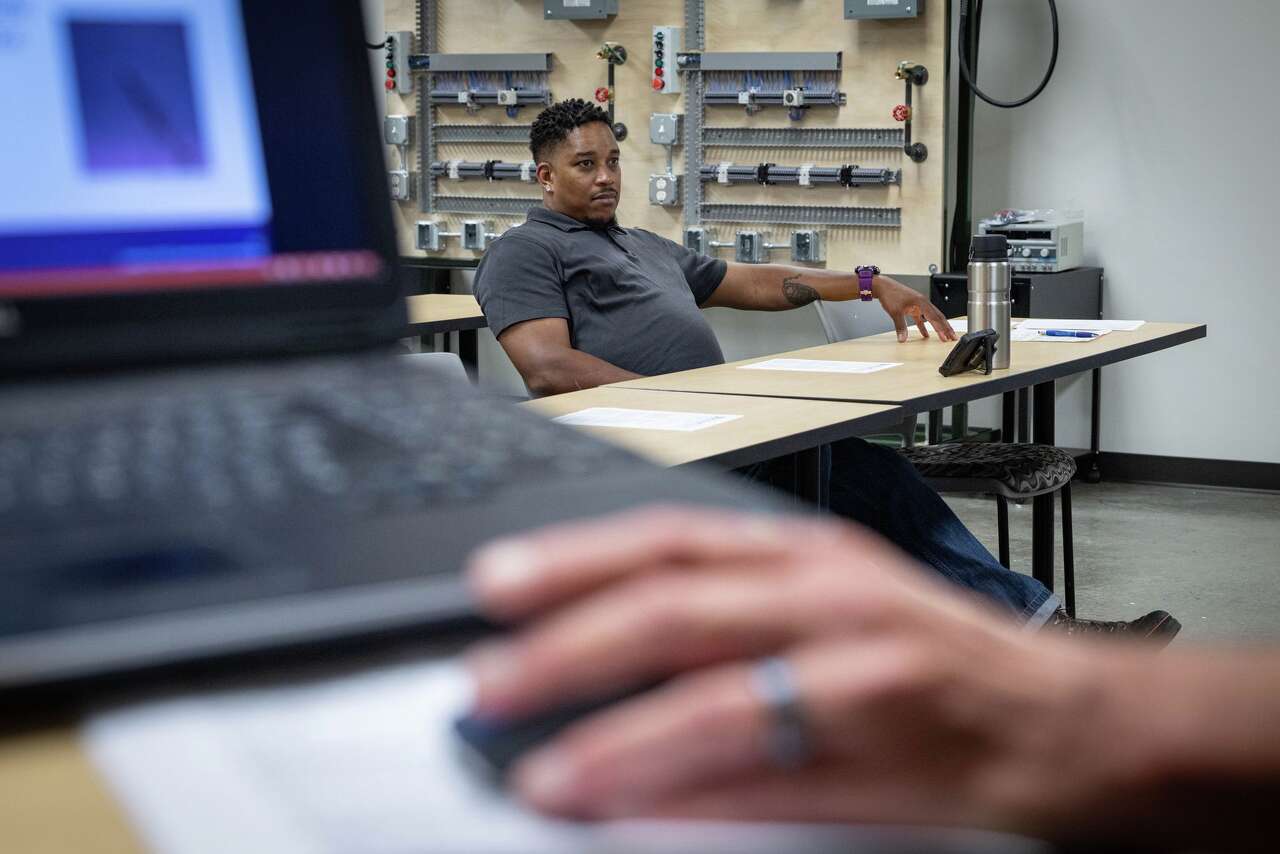This Red Oak program is training workers for North Texas data centers