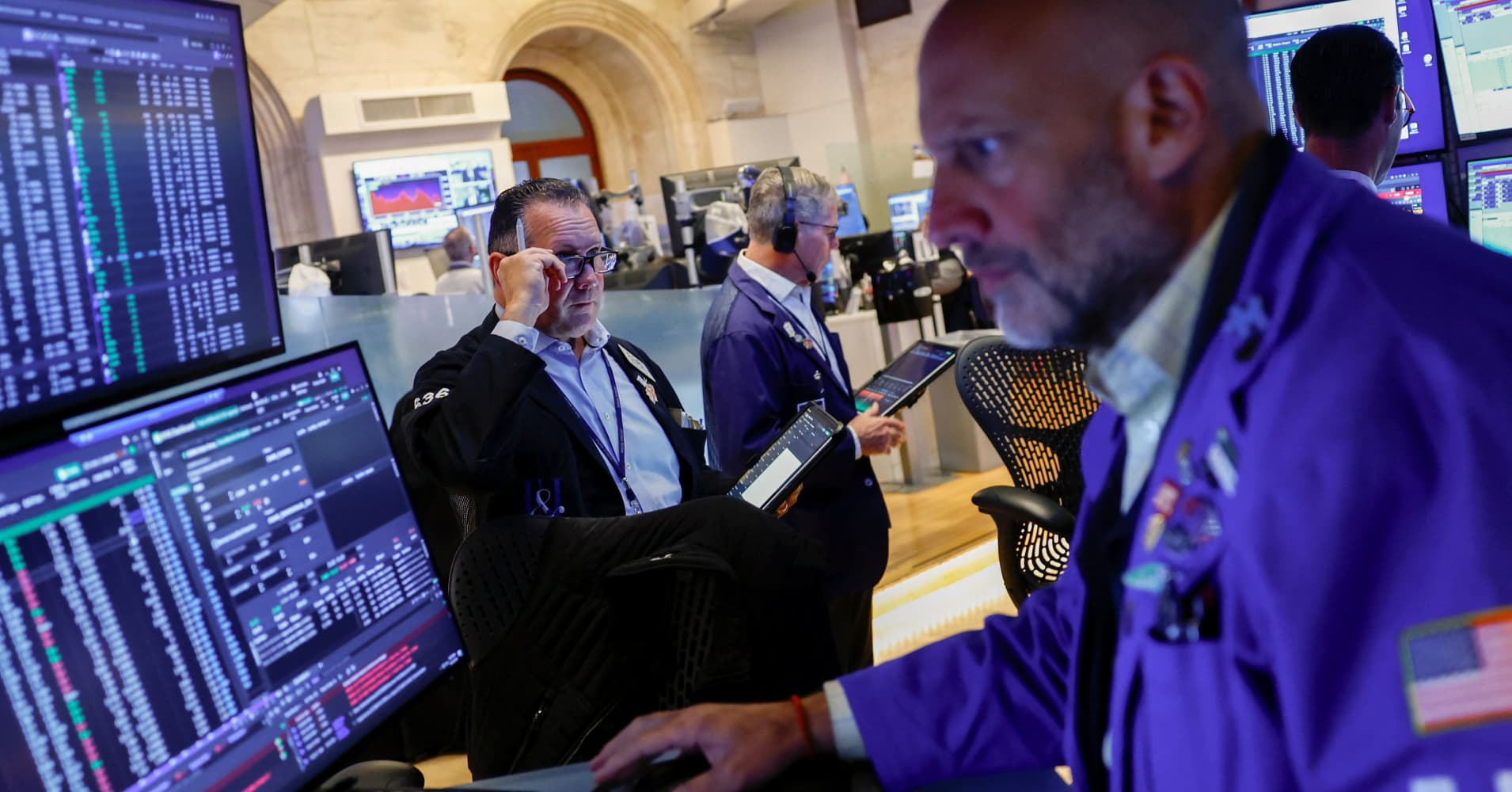 10-year Treasury yield is higher as traders look past inflation data ...
