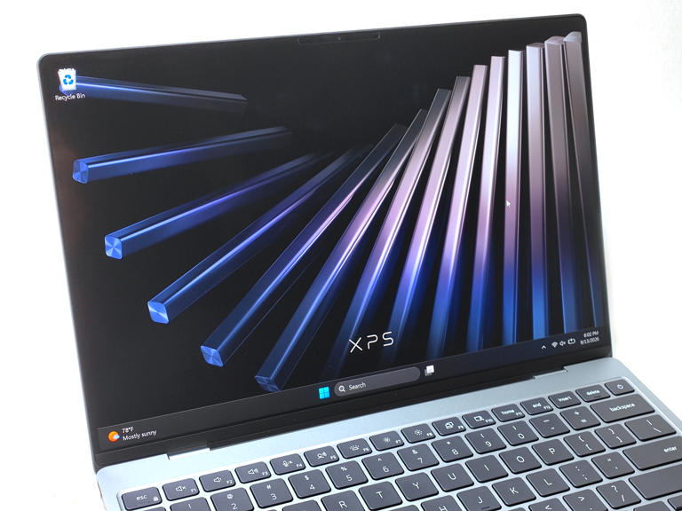 Dell XPS 13 review: Dell's $699 XPS 13 brings MacBook-level polish to ...