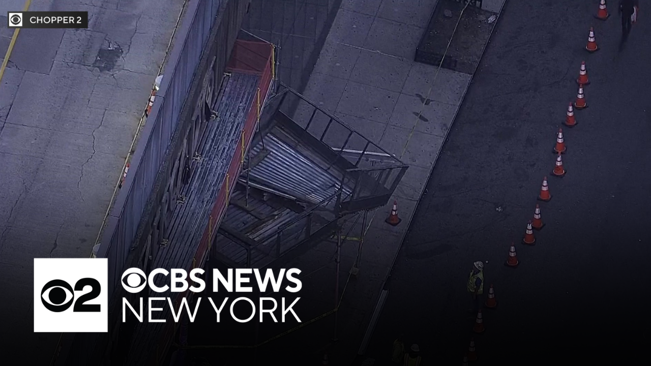 Truck slams into scaffolding around George Washington Bridge bus station