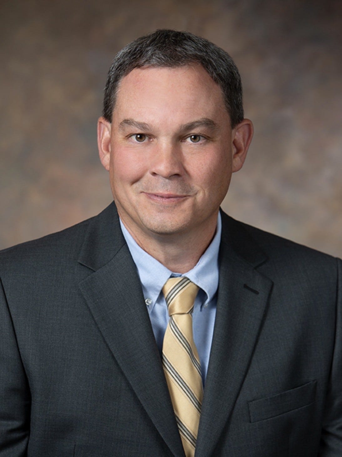 Grand Chute hires Travis Parish as its new town administrator