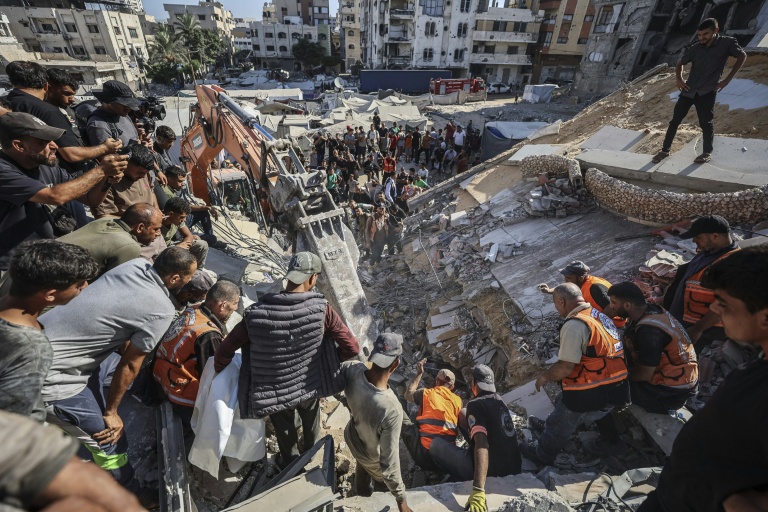 Gaza apartment block collapse kills 21, including 12 children