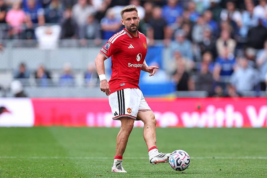 Luke Shaw remains Man United’s top option at left back. | Robbie Jay Barratt/AMA/Getty Images