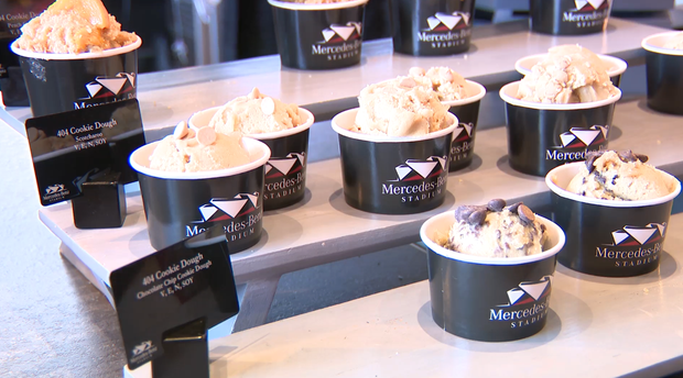 Atlanta Falcons unveil new game-day foods, including a macaroni and ...