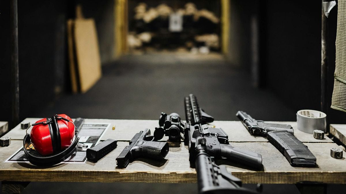Washington’s new gun permit system moves ahead as one sheriff calls law ...