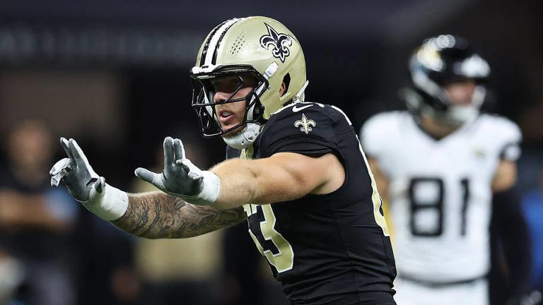 Chiefs go all-in on fullback, sign MAC defensive star in latest round ...