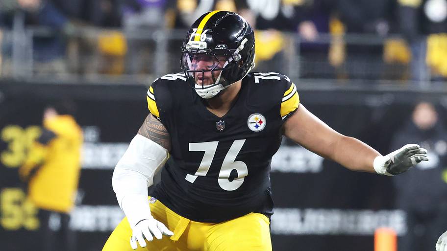 Two Steelers offensive starters suffer injuries before Week 2
