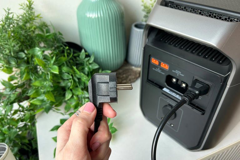 2.000-Watt-Powerstations im Test: Viel Kraft, aber noch tragbar