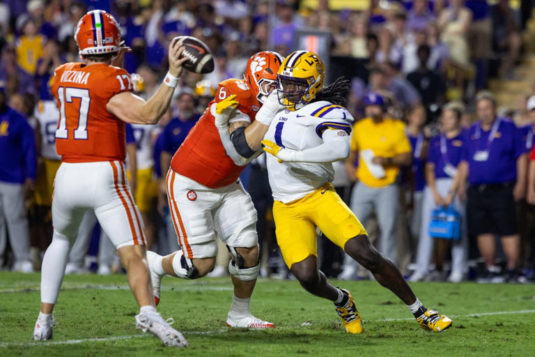 LSU star served papers for $550K Ole Miss lawsuit days before heated clash