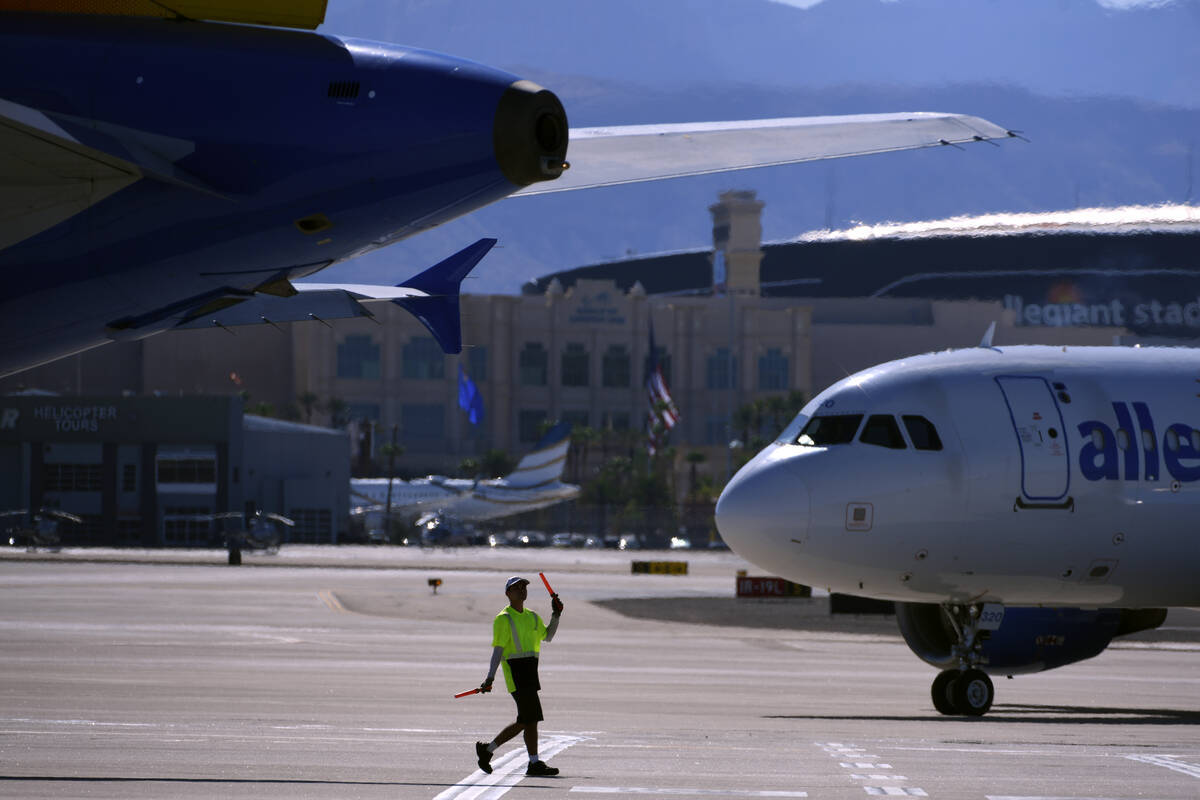 Bad weather delays flights in Las Vegas, Phoenix on Wednesday