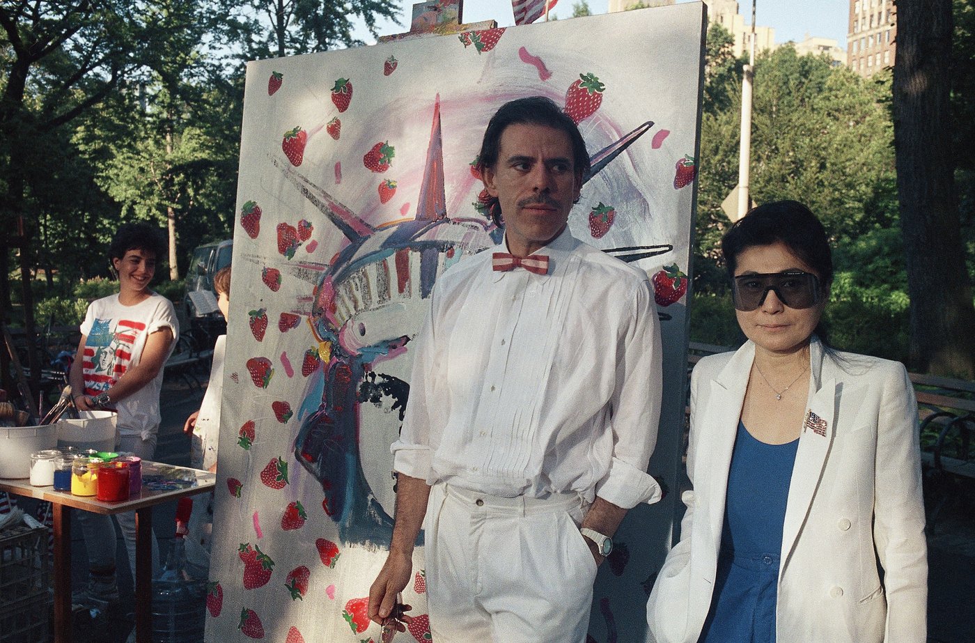 The psychedelic pop artist Peter Max has died at 88, his son says