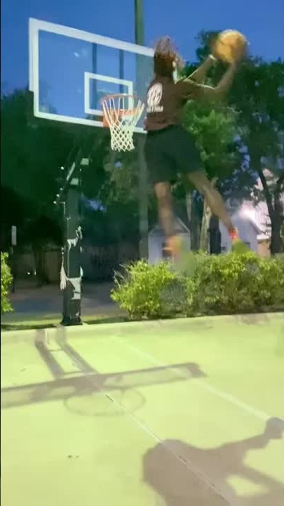 The 'ain’t no way' dunk #training #nba #basketball #shorts