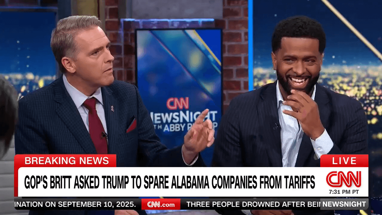 Scott Jennings humiliated as CNN panel laughs at his 'comedic' Trump ...