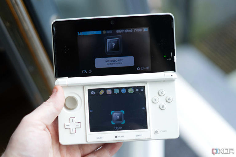 I put a Raspberry Pi inside my Nintendo 3DS, and now my PC sees it as a ...