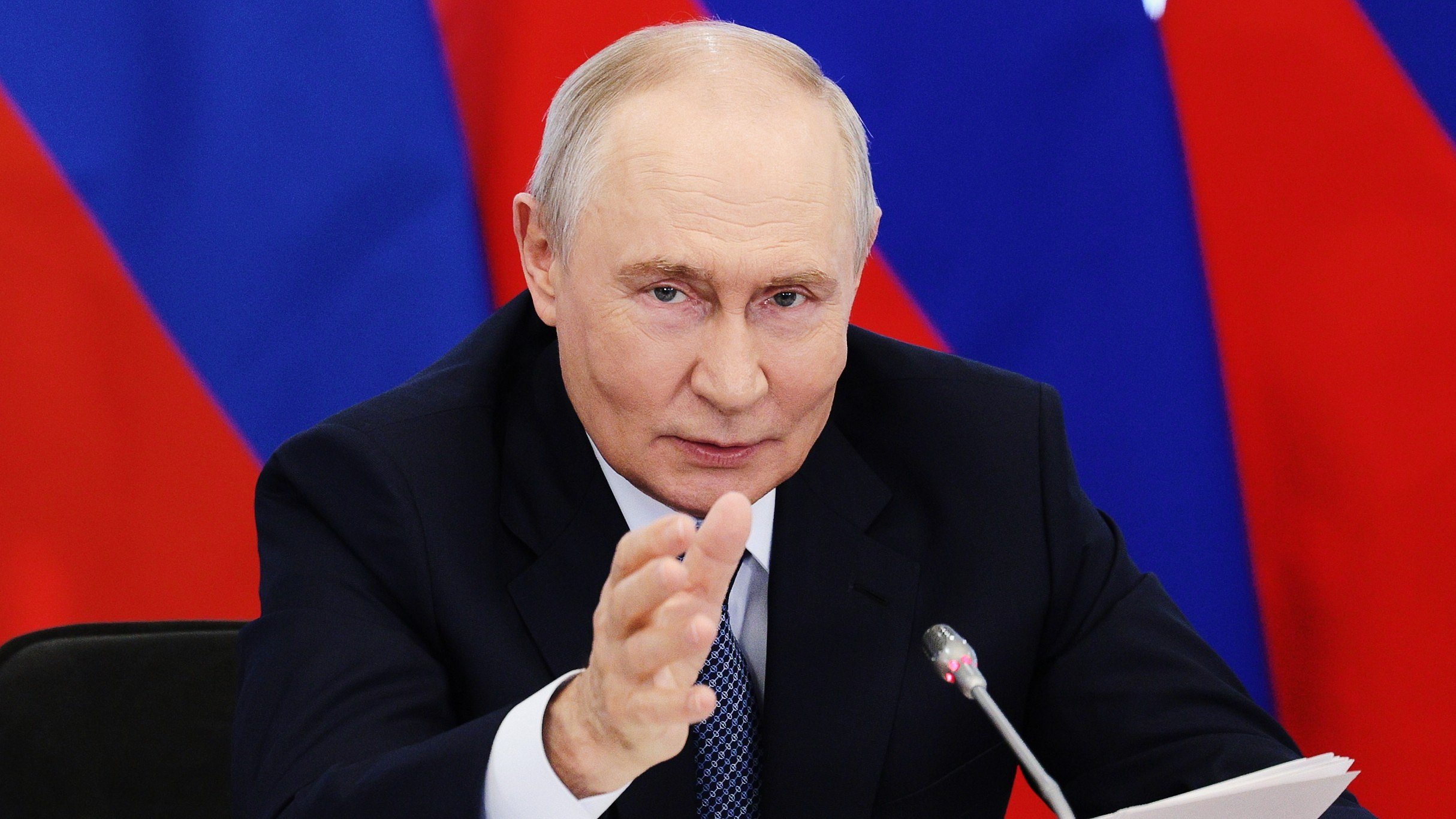 Russia's parliamentary vote features no real opposition to Putin's policies