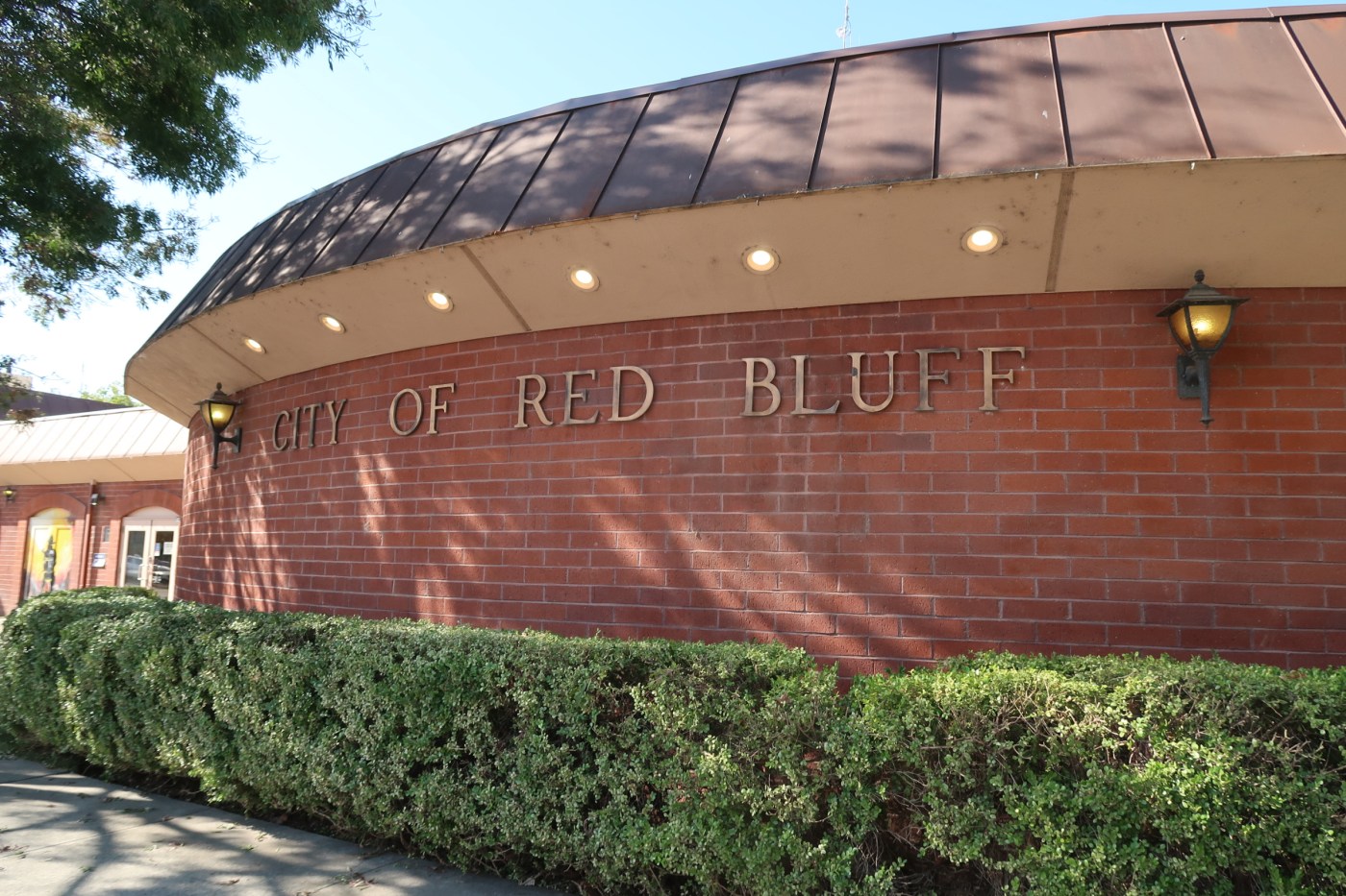Red Bluff Council License Plate Camera Discussion Draws Crowd