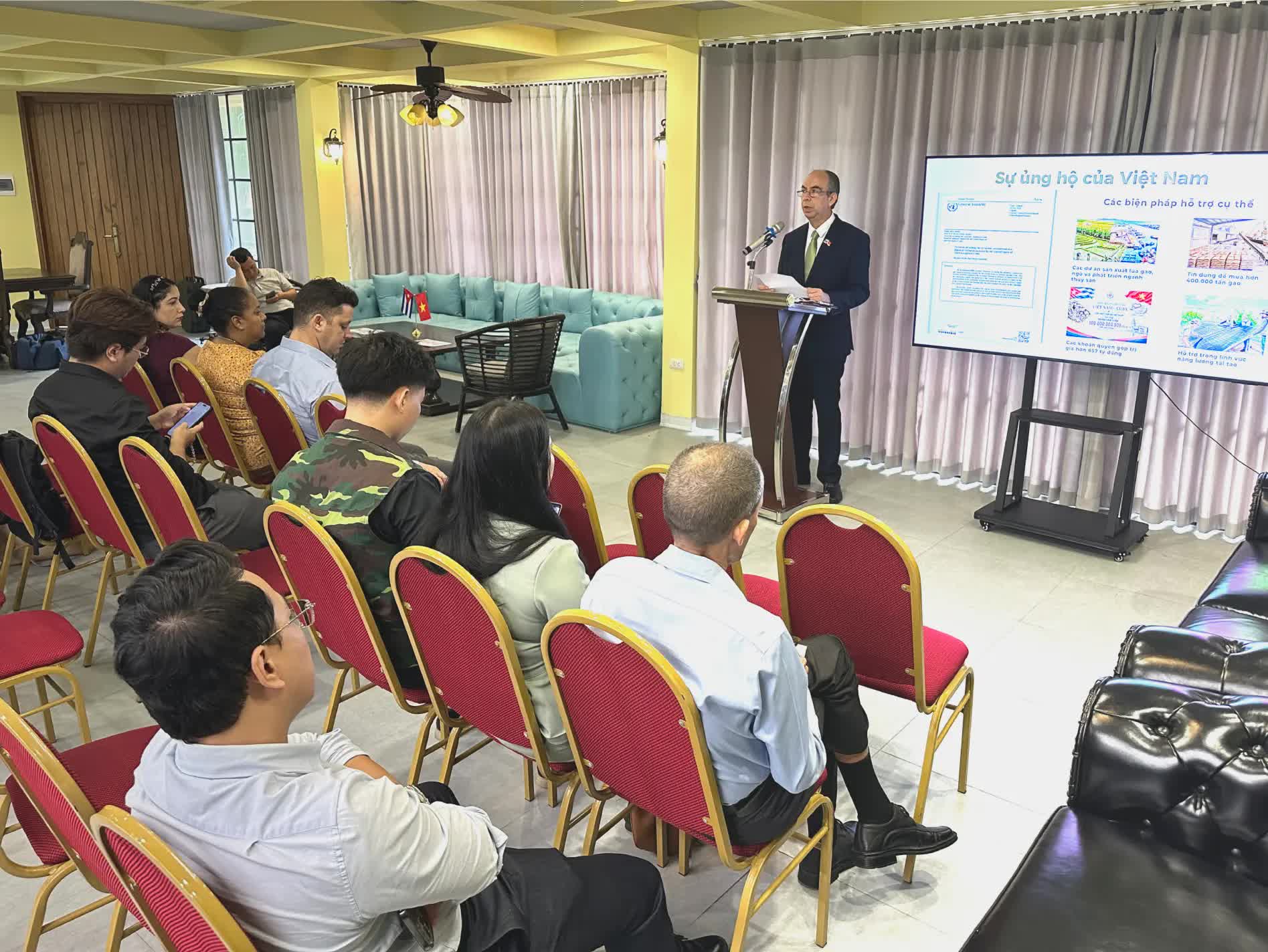 Đại sứ Cuba trân trọng nghĩa tình của Việt Nam